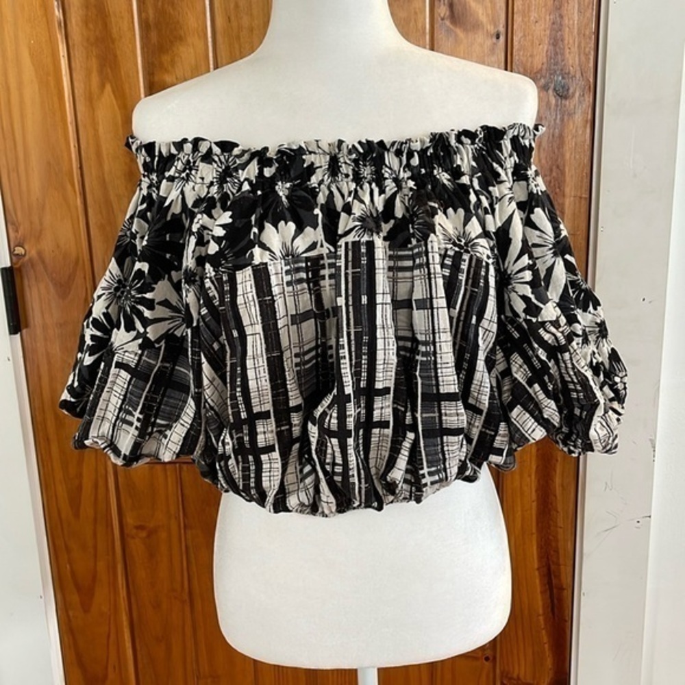 Free People Black White off shoulder floral plaid linen Cropped bubble top Small